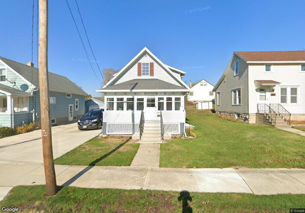 1916 25th St, Two Rivers, WI 54241 - photo 1