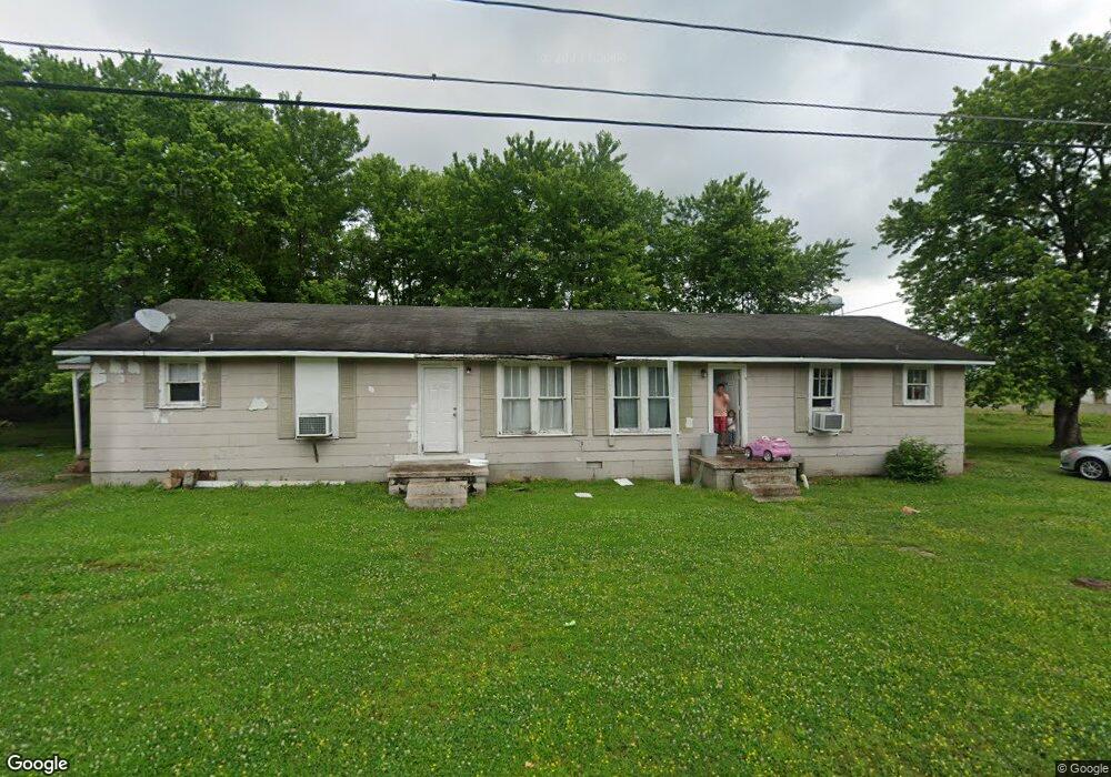 104 W End Cir, Shelbyville, TN 37160 - photo 1