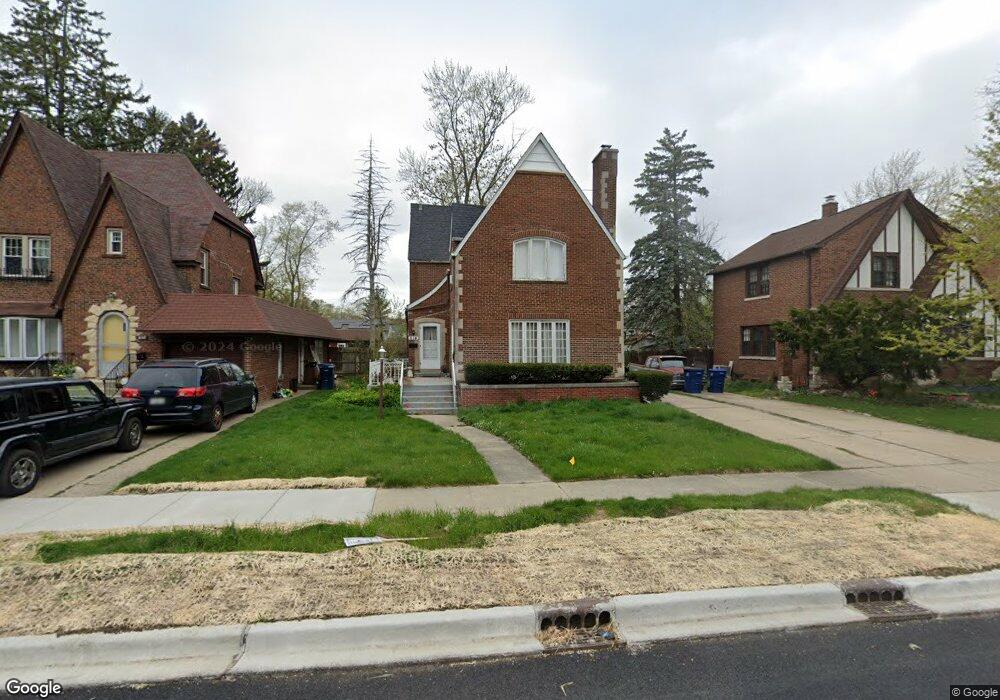 614 N Elmwood Ave, Waukegan, IL 60085 - photo 1