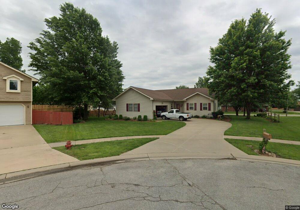 3810 SW Mission Cir, Topeka, KS 66610 - photo 1