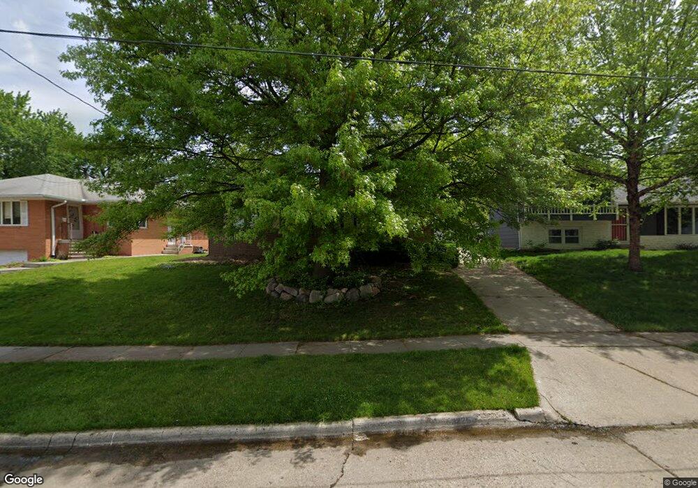 3225 48th St, Des Moines, IA 50310 - photo 1