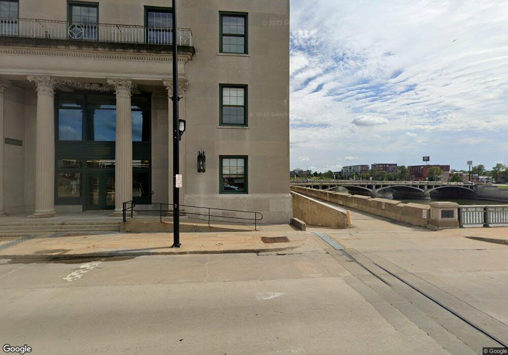 51 1st Avenue Bridge unit N101, Cedar Rapids, IA 52401 - photo 1