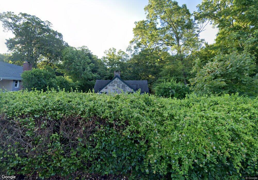 33 Willard Terrace, Stamford, CT 06903 - photo 1