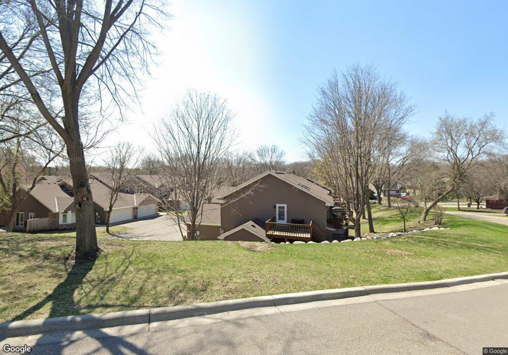 18494 Cherry Tree Ct, Minnetonka, MN 55345 - photo 1