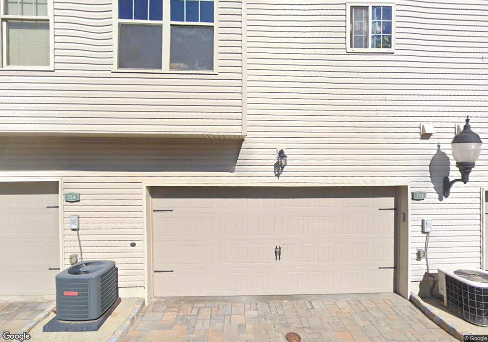 722 Green Ln, Union, NJ 07083 - photo 1