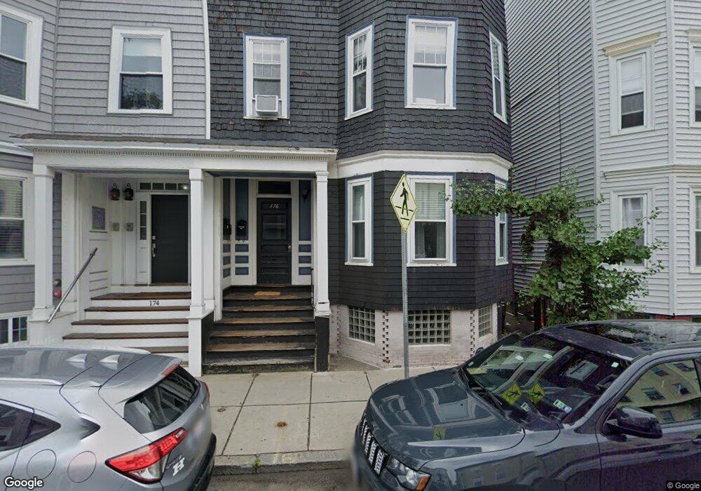 176 L St unit 1, Boston, MA 02127 - photo 1
