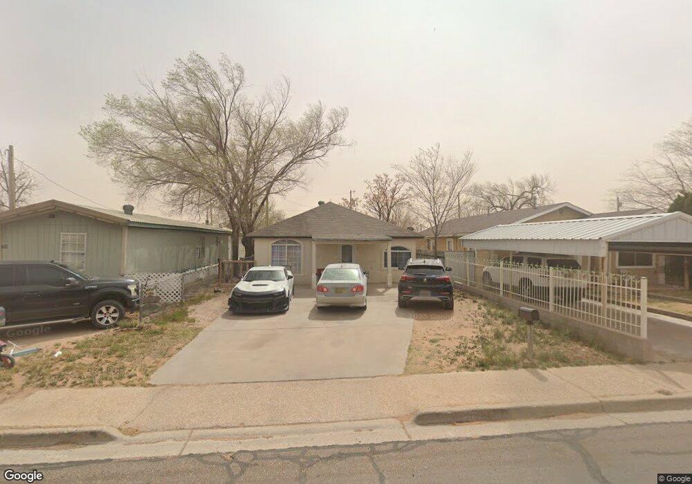609 E Clinton St, Hobbs, NM 88240 - photo 1