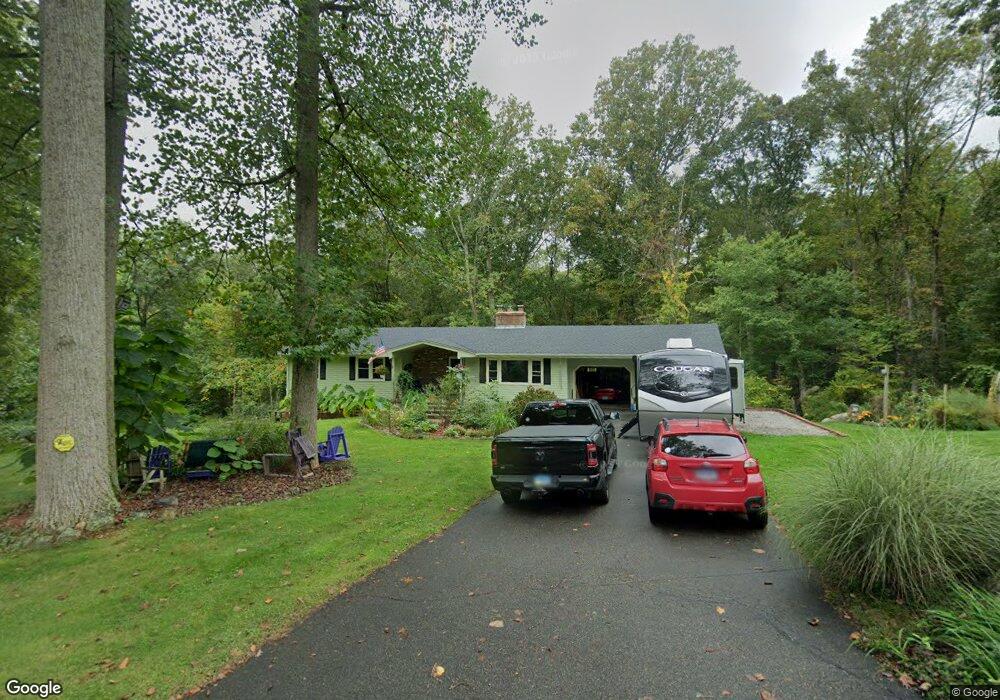 26 Hyde Park Dr, Gales Ferry, CT 06335 - photo 1