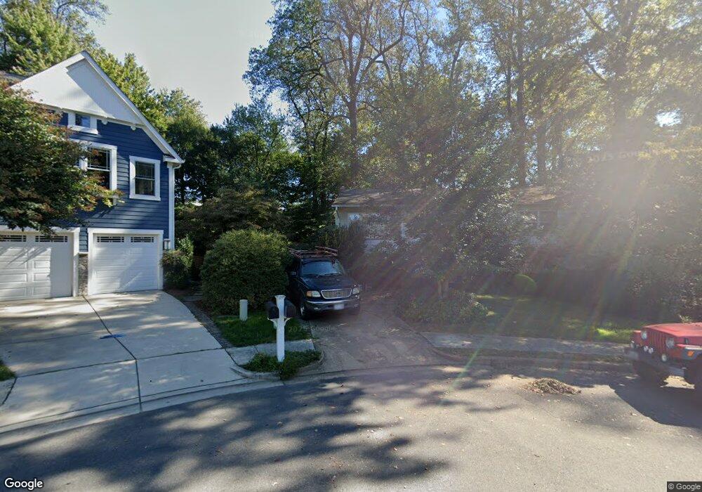 909 Shady Dr SE, Vienna, VA 22180 - photo 1