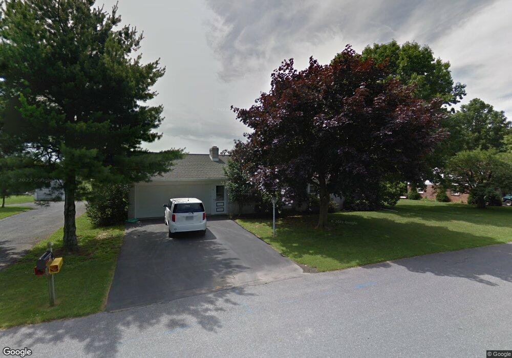 116 Phillip Dr, Myerstown, PA 17067 - photo 1