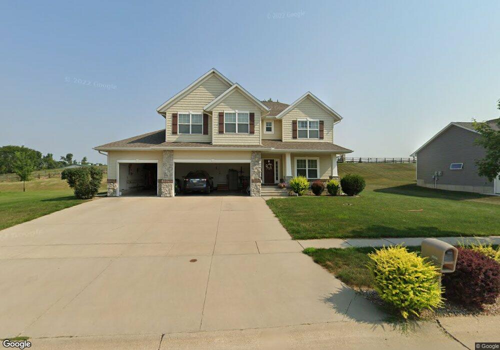 7014 Choctaw Ridge Rd NE, Cedar Rapids, IA 52411 - photo 1
