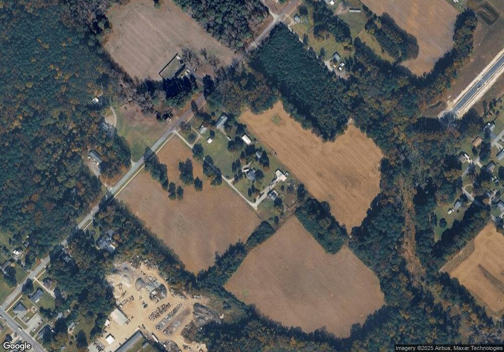 3240 York River Ln, West Point, VA 23181 - photo 1