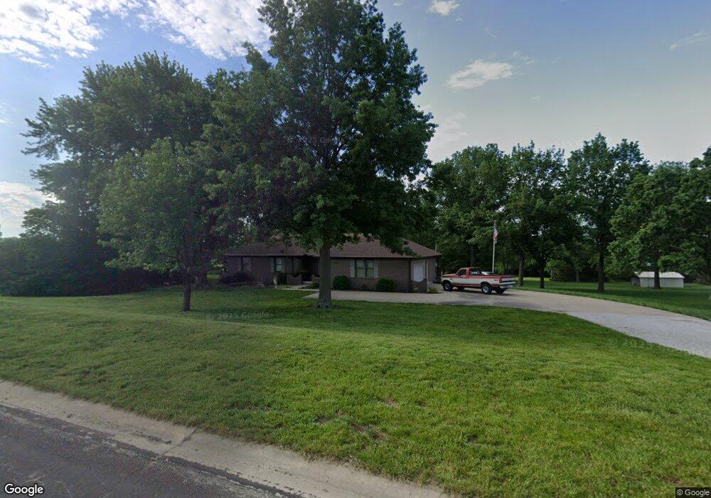 1605 NW 65th St, Topeka, KS 66618 - photo 1