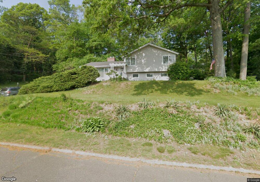 134 Lawrence Rd, Trumbull, CT 06611 - photo 1