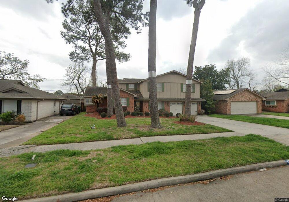 1043 Creekmont Dr, Houston, TX 77091 - photo 1