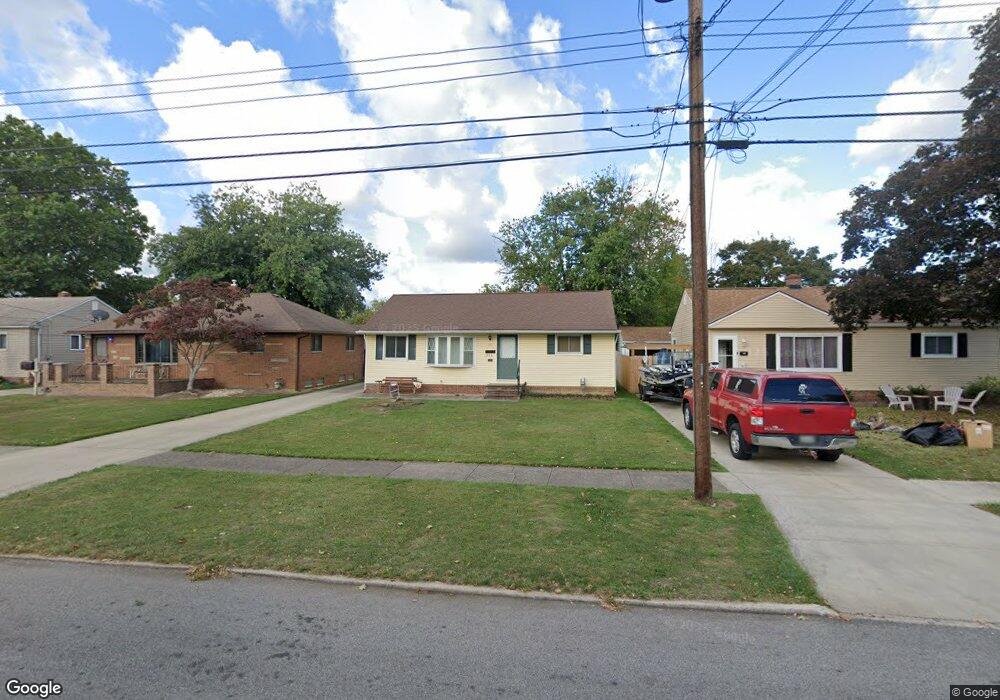 226 Gayle Dr, Sheffield Lake, OH 44054 - photo 1