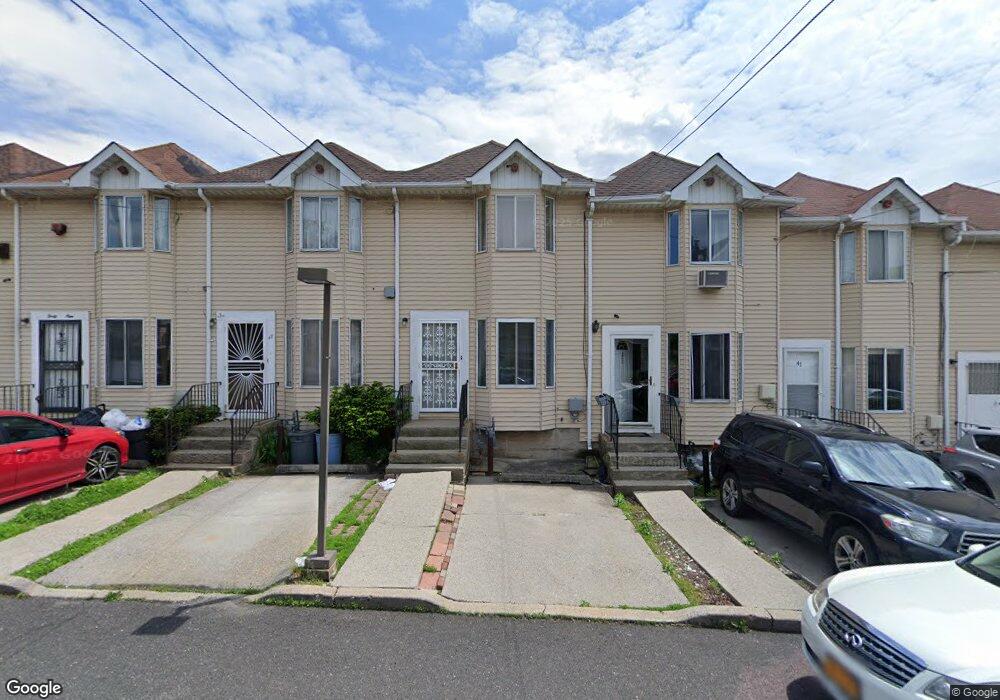 45 Tappen Ct, Staten Island, NY 10304 - photo 1