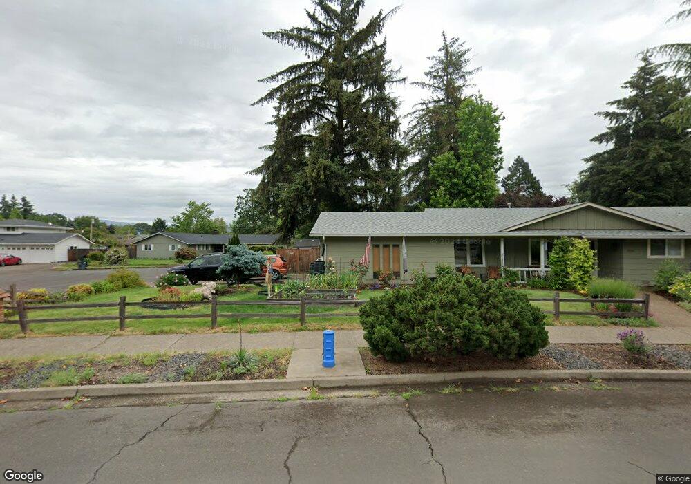 2035 Ridgeway Dr, Eugene, OR 97401 - photo 1