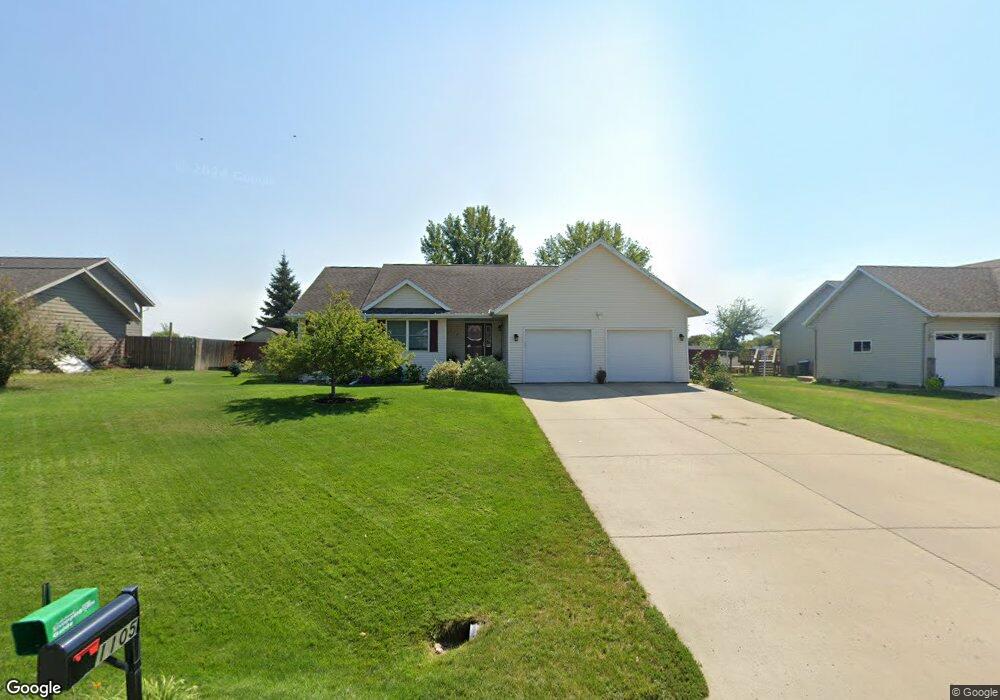 1105 1105 Madison St, Alexandria, MN 56308 - photo 1