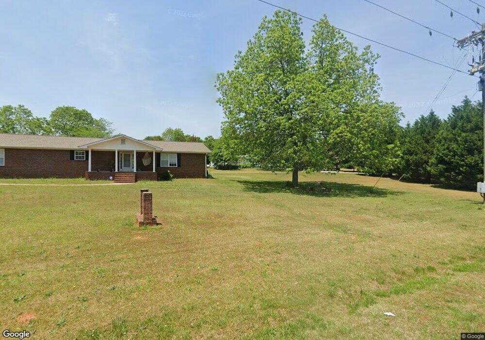 585 Eighth St, Statham, GA 30666 - photo 1