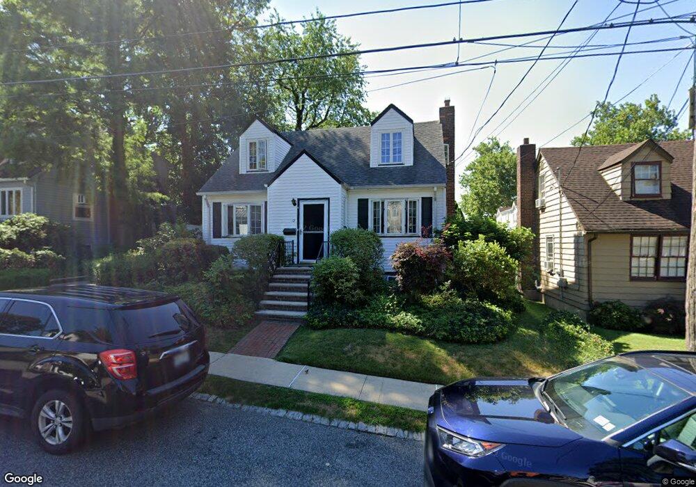 12 Douglas Ave, Staten Island, NY 10310 - photo 1