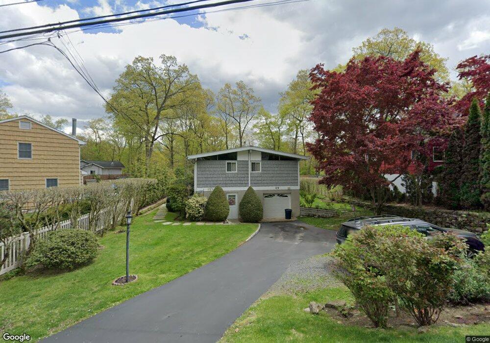 49 Woodland Rd, Pleasantville, NY 10570 - photo 1