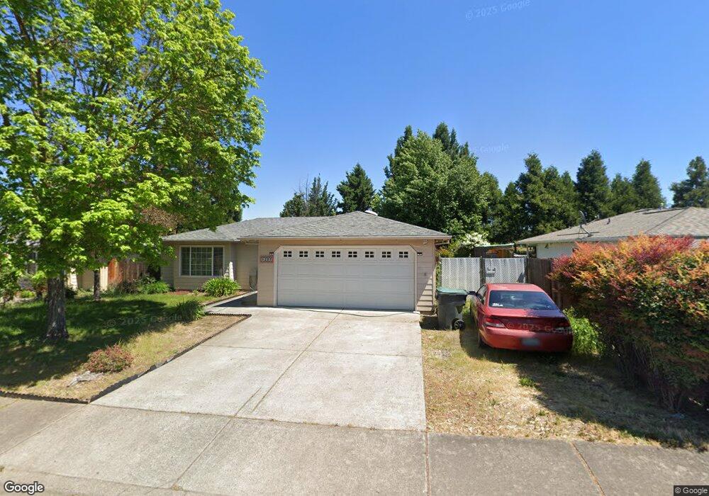 1257 Far West Ave, Central Point, OR 97502 - photo 1