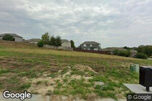 19616 Piney Creek Dr, Elkhorn, NE 68022