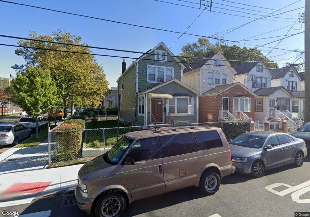 11003 160th St, Jamaica, NY 11433 - photo 1