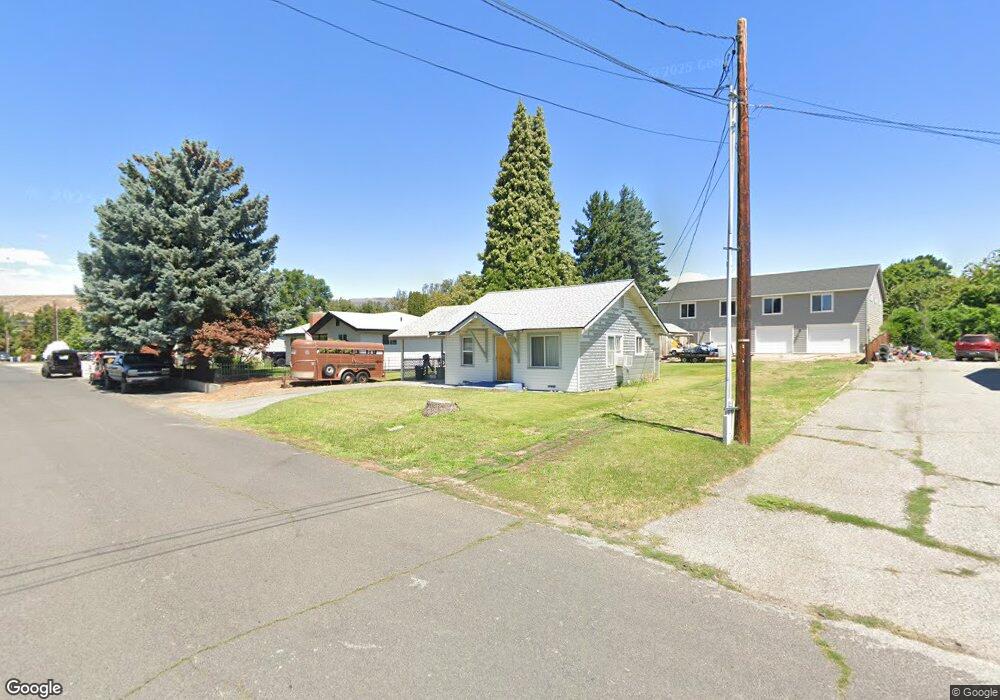 341 N Kansas Ave, East Wenatchee, WA 98802 - photo 1