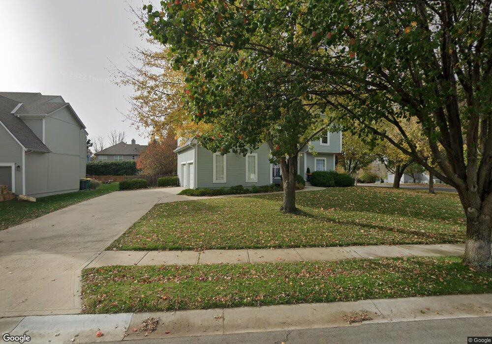 5304 Round Prairie St, Shawnee, KS 66226 - photo 1