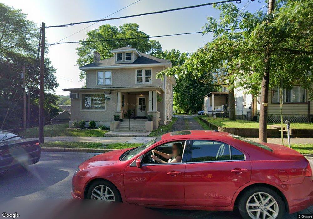 501 Sarah 1weuz688akgs, Stroudsburg, PA 18360 - photo 1