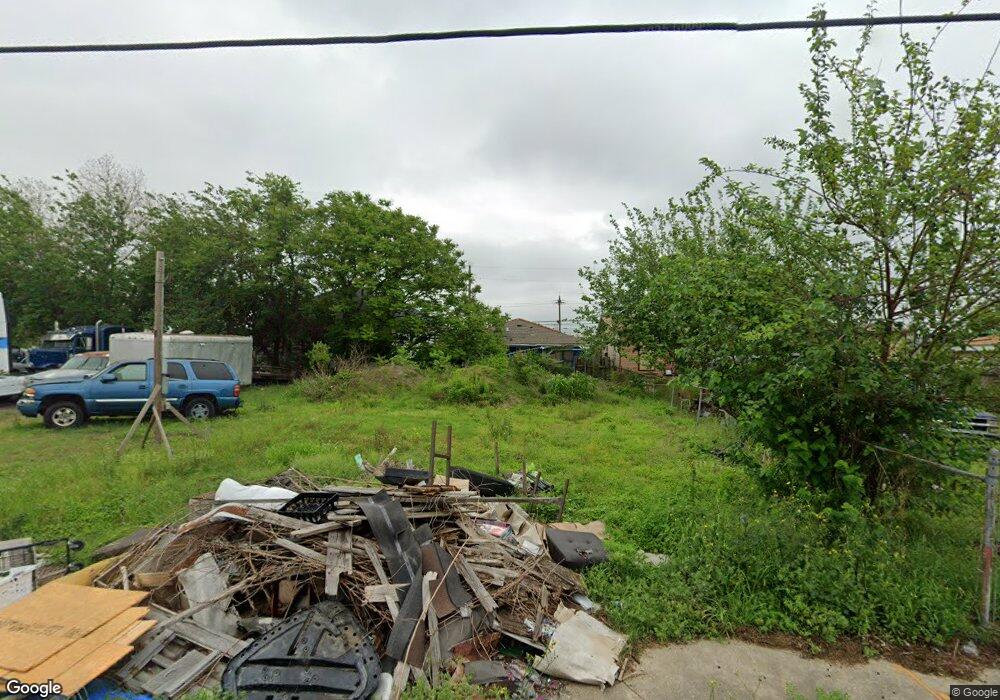 3859 Metropolitan St, New Orleans, LA 70126 - photo 1