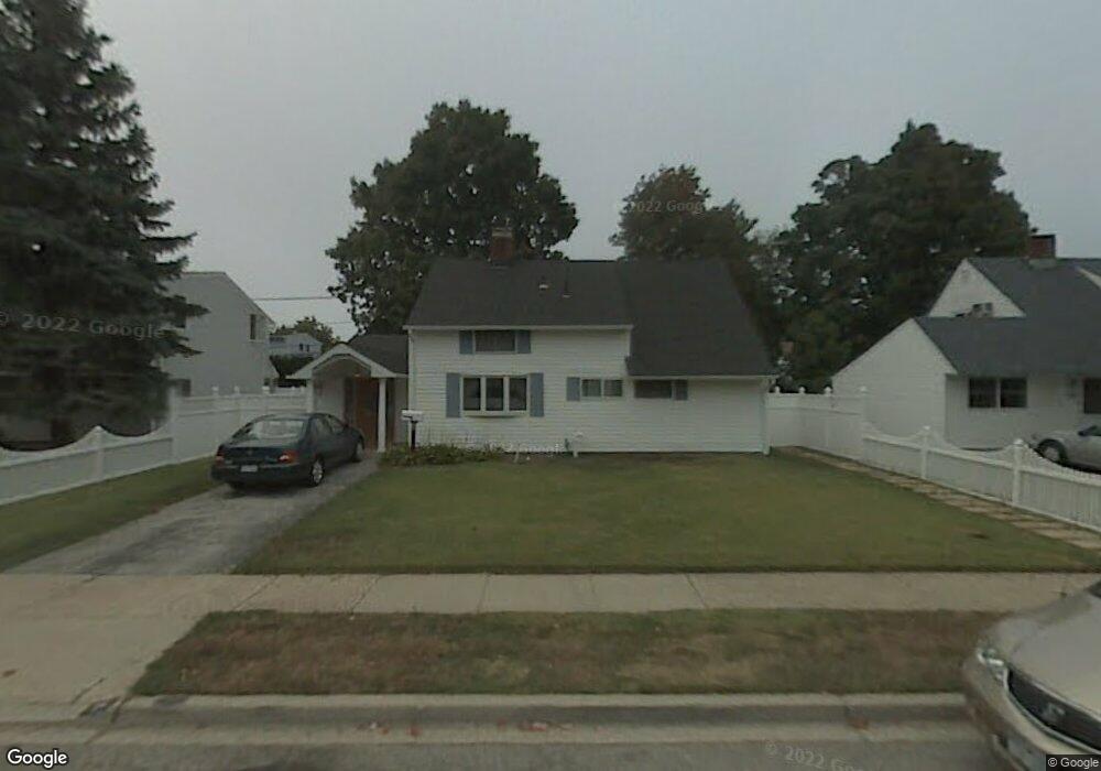 75 Red Maple Dr N, Levittown, NY 11756 - photo 1