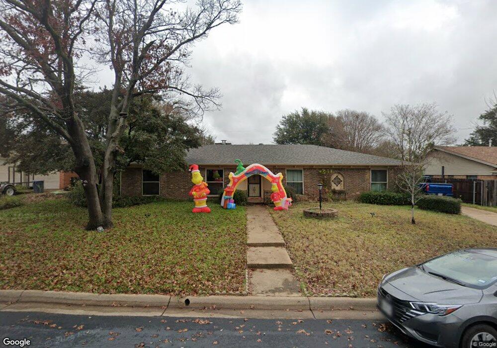 404 Circleview Dr N, Hurst, TX 76054 - photo 1