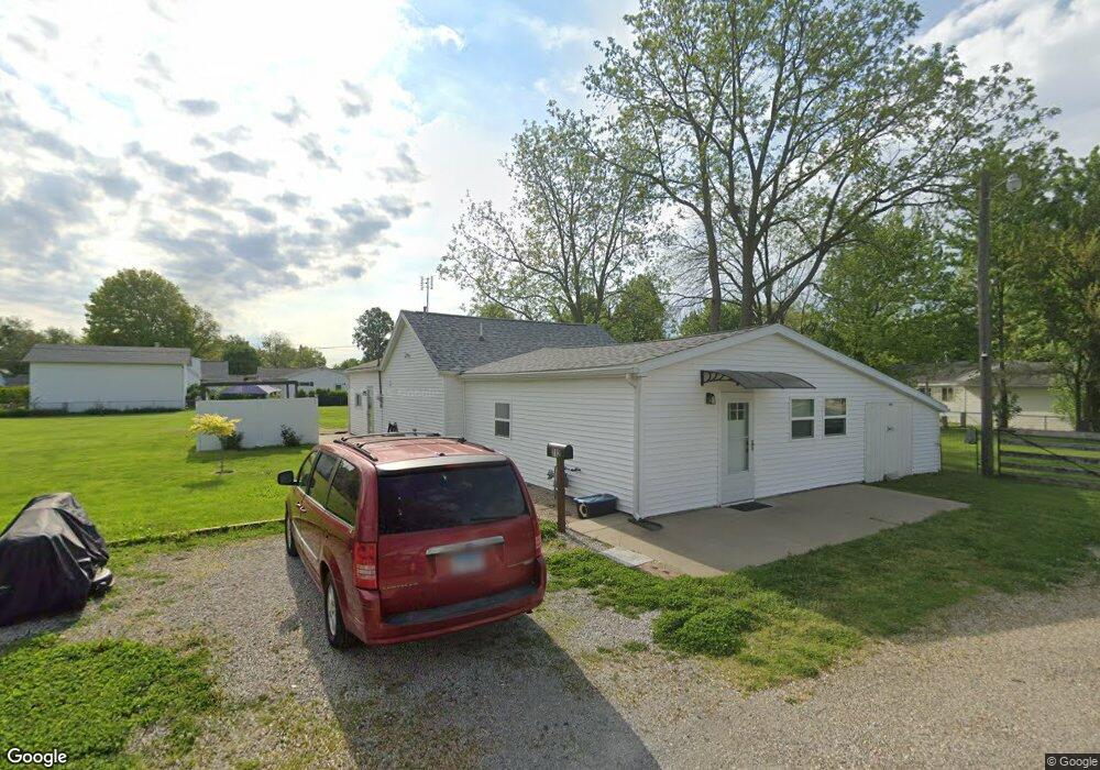712 S 34th St, Mattoon, IL 61938 - photo 1