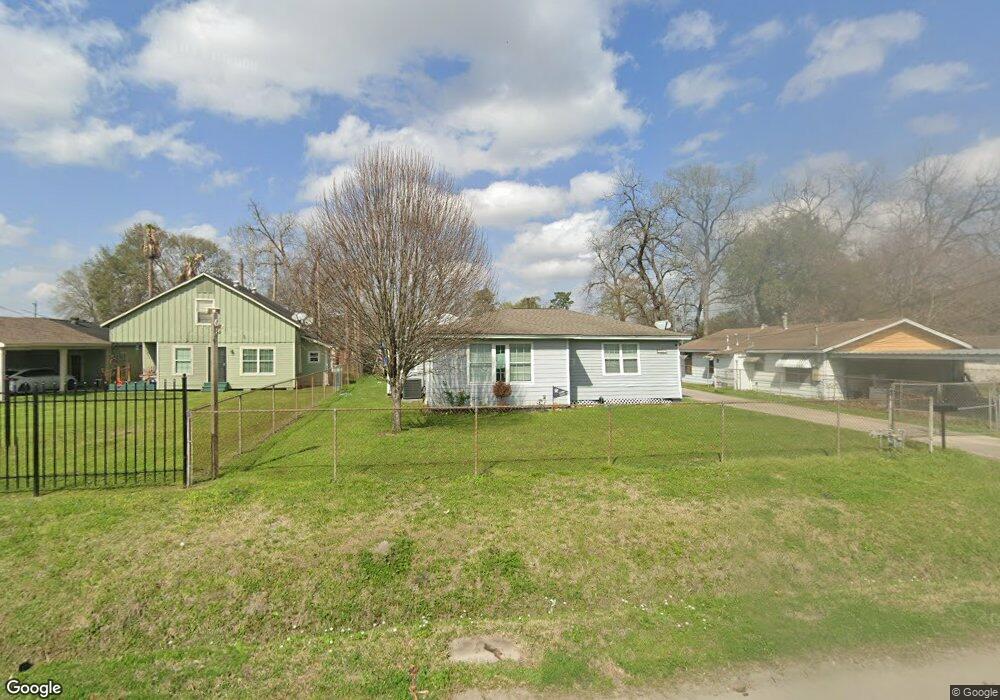 1313 Firnat St, Houston, TX 77022 - photo 1