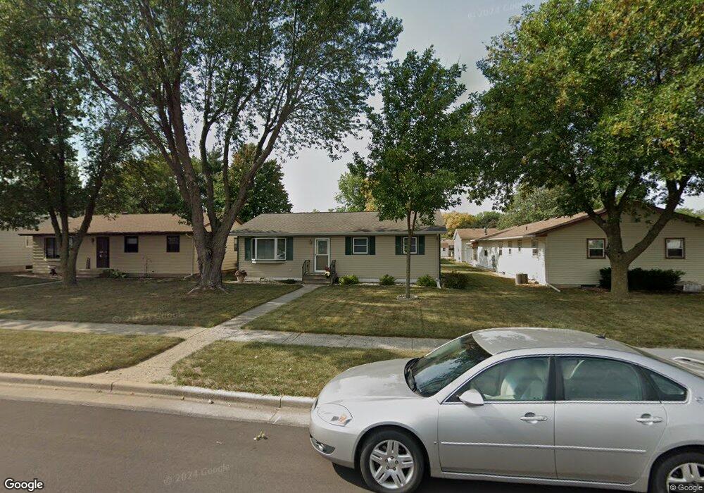 1327 N Franklin St, New Ulm, MN 56073 - photo 1