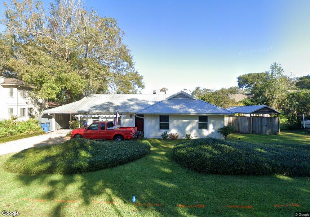 248 Menendez Ave, St. Simons Island, GA 31522 - photo 1