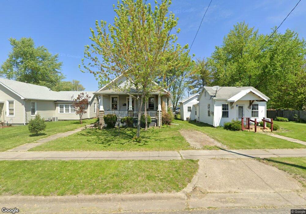 1616 Delavan St, Lincoln, IL 62656 - photo 1