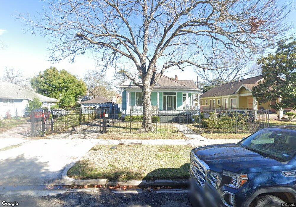 1534 Harvard St, Houston, TX 77008 - photo 1