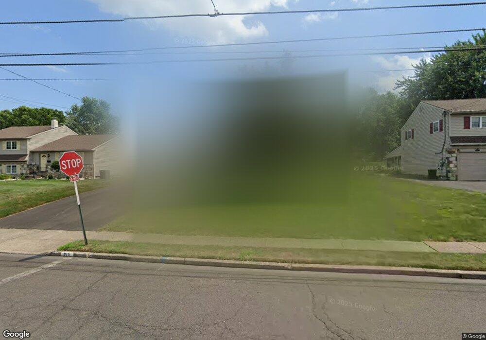 815 Phillips Rd, Warminster, PA 18974 - photo 1