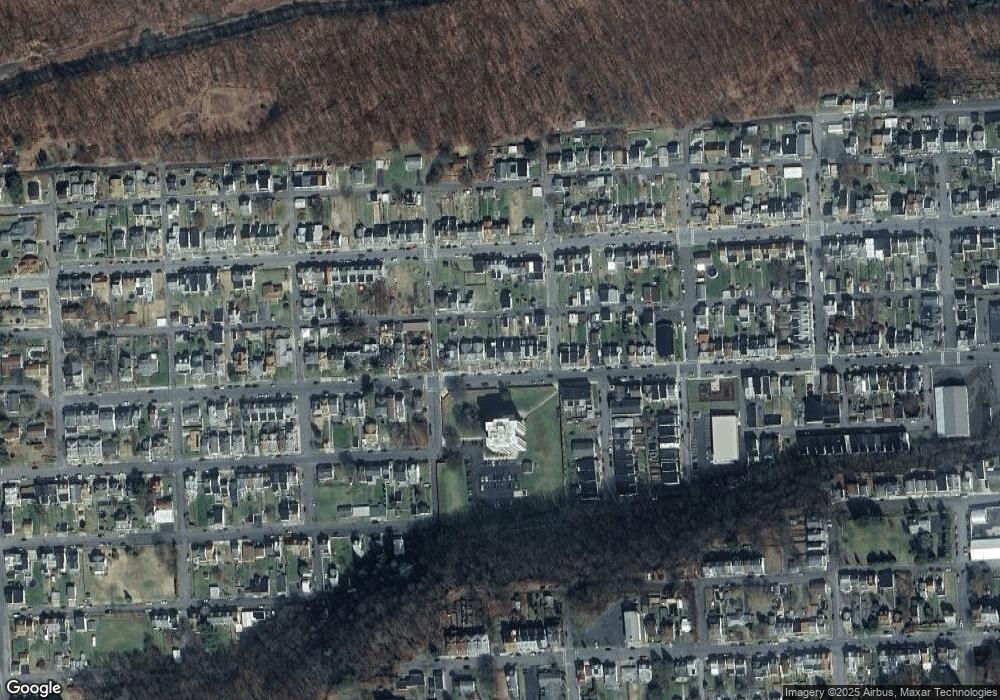 1323 W Arch St, Coal Township, PA 17866 - photo 1