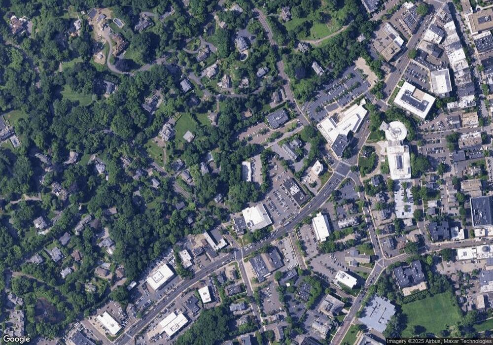 2 1/2 Dearfield Dr unit 2 1/2, Greenwich, CT 06831 - photo 1