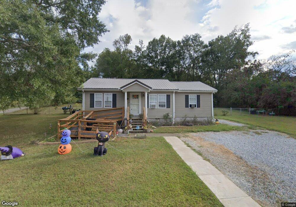 606 Weaver Ln, Weaver, AL 36277 - photo 1