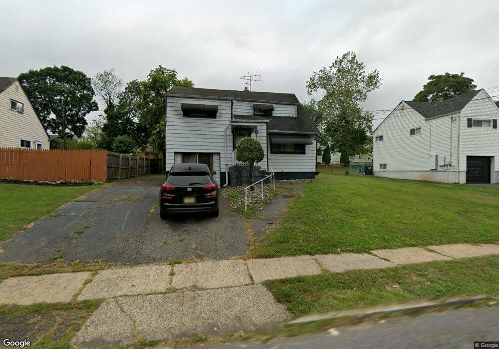 22 Roberts Rd, Somerset, NJ 08873 - photo 1