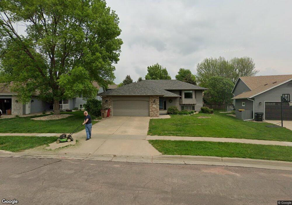 5200 E Blueridge Dr, Sioux Falls, SD 57110 - photo 1