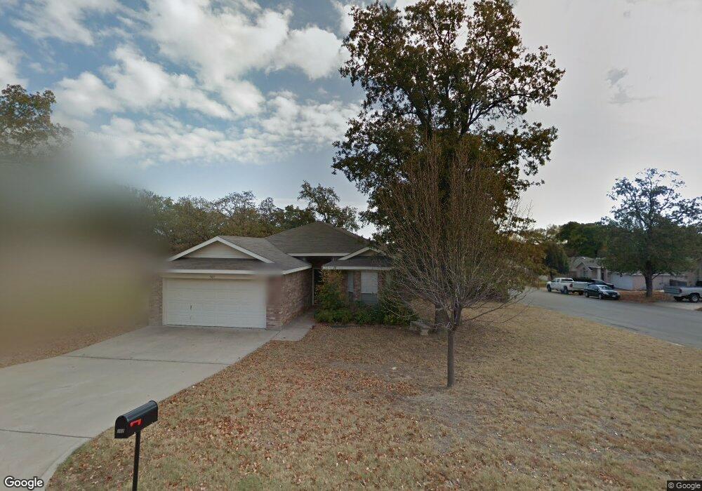 302 Pecos Dr, Weatherford, TX 76086 - photo 1