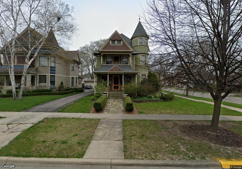 703 W Downer Place, Aurora, IL 60506 - photo 1