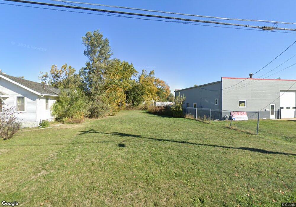 1008 E 8th St N, Newton, IA 50208 - photo 1